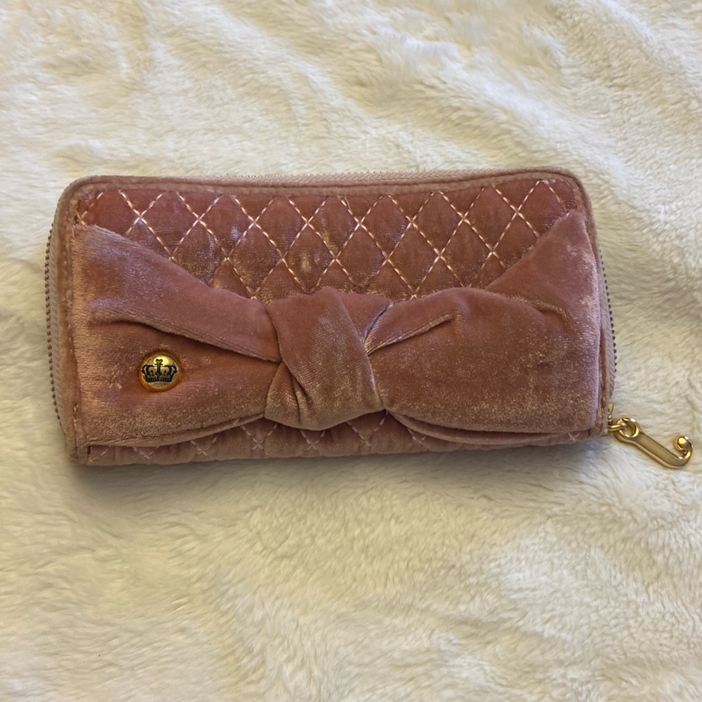 Juicy Couture Y2K Pink Bow Velour Quilted wallet